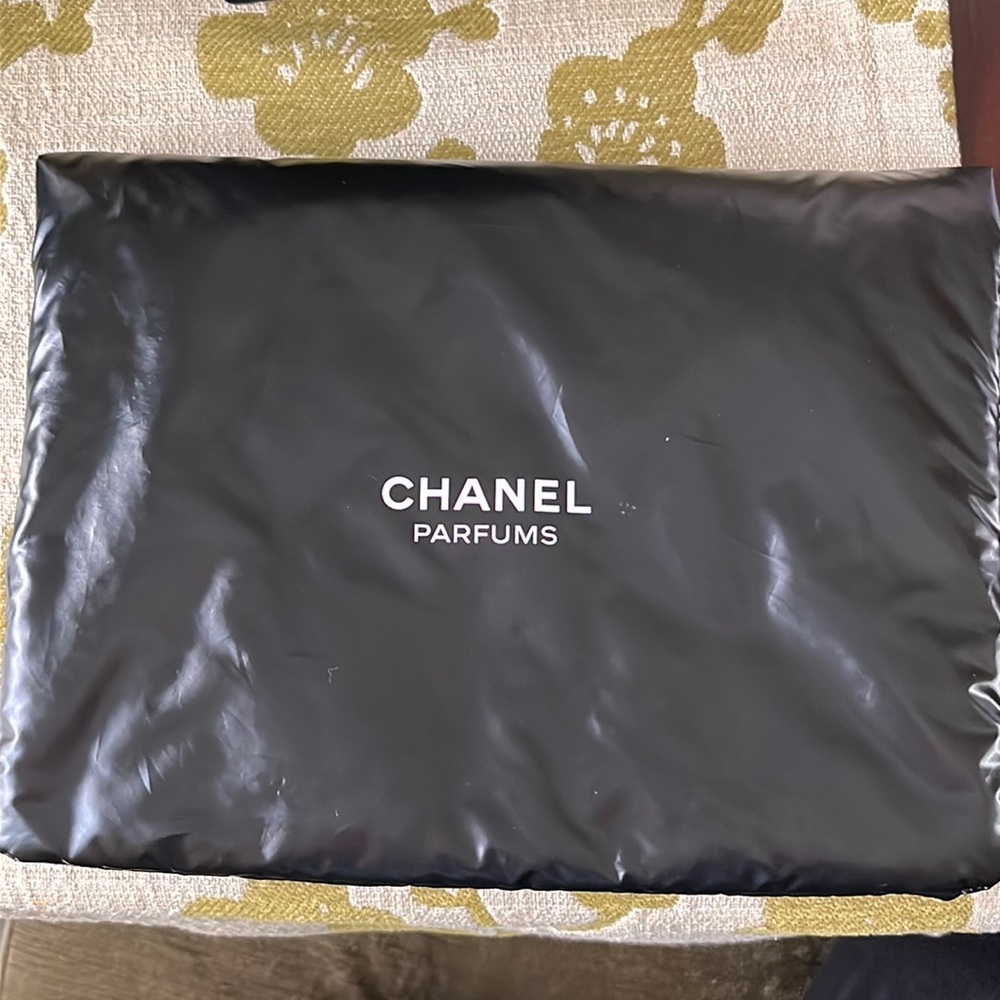 Chanel Parfums Cosmetic Clutch Bag